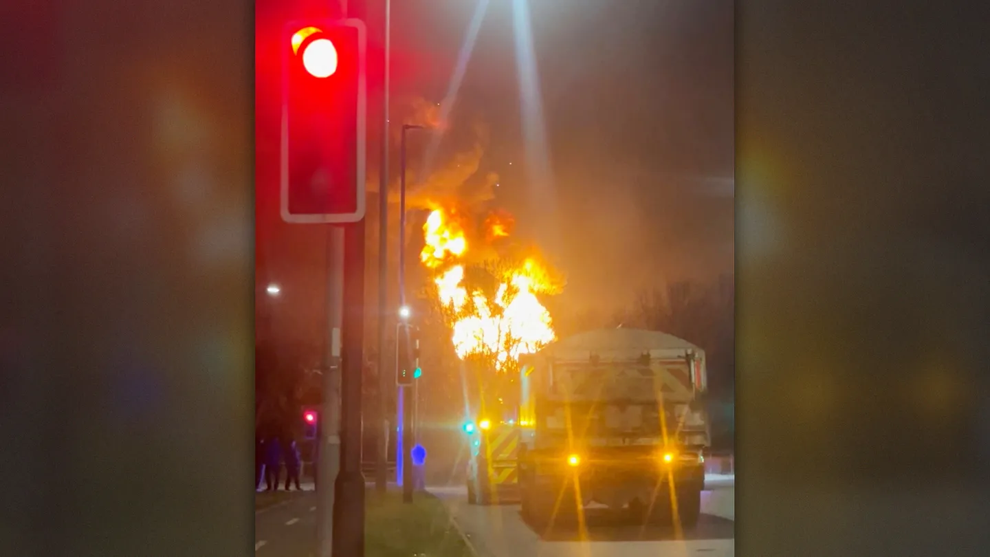 Bandara Heathrow London tutup penuh sehari setelah kebakaran dan menyebabkan pemadaman listrik